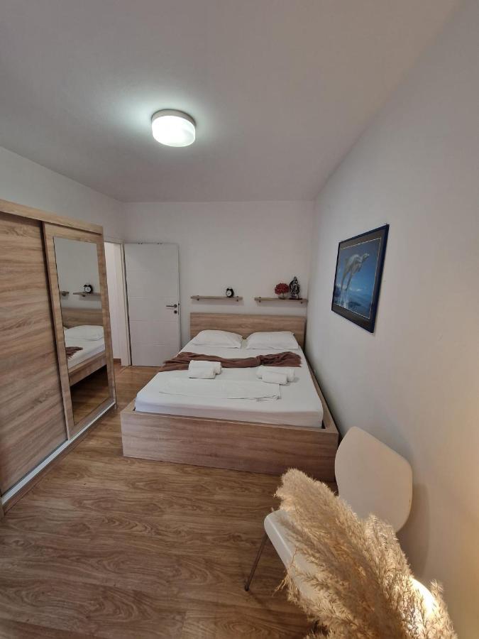 Apartment Dome 비오그라드나모루 외부 사진